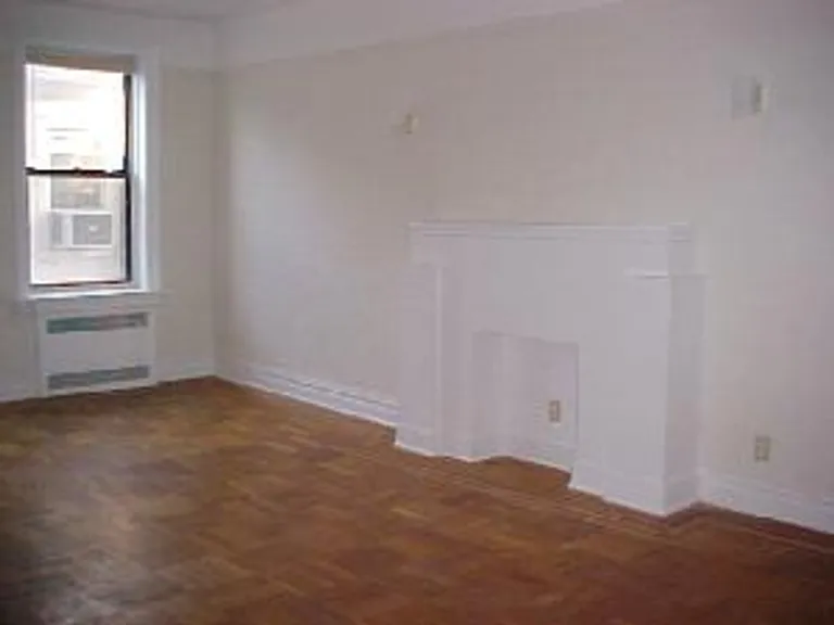 New York City Real Estate | View 7119 Shore Road, 2 E | room 2 | View 3