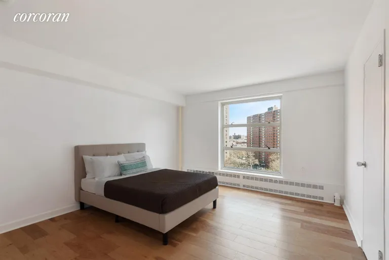 New York City Real Estate | View 90 La Salle Street, 8C | 2nd Bedroom | View 7