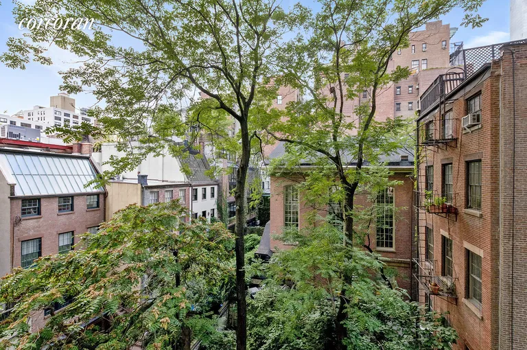 New York City Real Estate | View 32 Gramercy Park South, 5f | View of courtyard views from living room | View 9