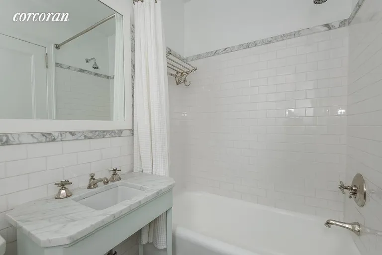 New York City Real Estate | View 157 East 72nd Street, 9HI | Master Bathroom | View 9