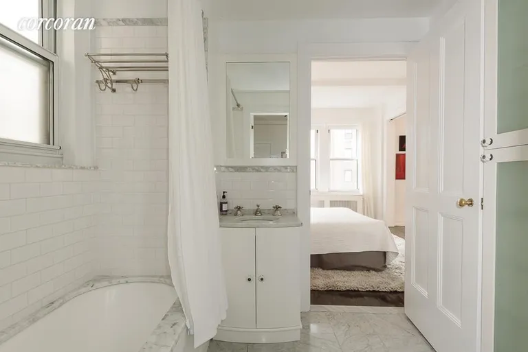New York City Real Estate | View 157 East 72nd Street, 9HI | Bathroom | View 11