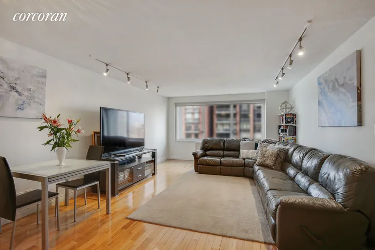 New York City Real Estate | View 300 East 59th Street, 1604 | 1 Bed, 1 Bath | View 1