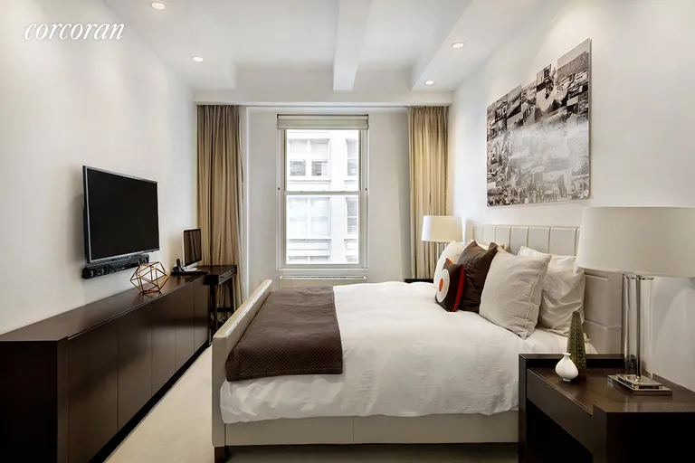 New York City Real Estate | View 260 Park Avenue South, 5H | room 2 | View 3