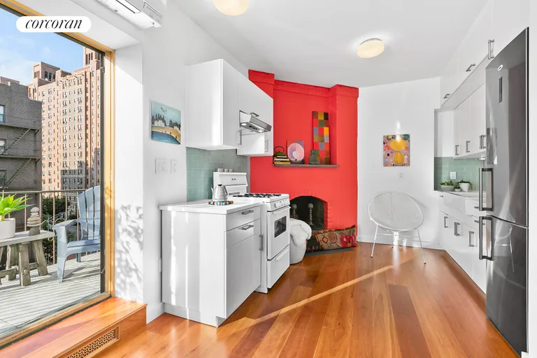 New York City Real Estate | View 368 West 23rd Street, 5R | room 1 | View 2