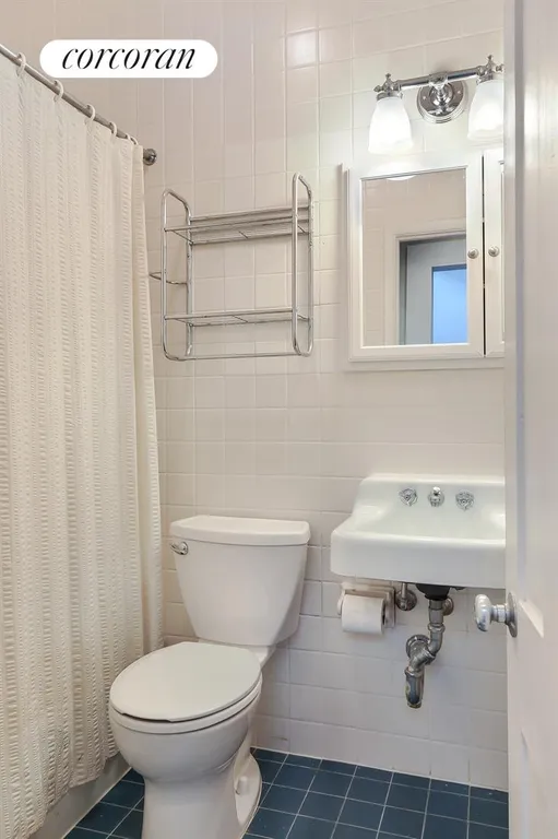 New York City Real Estate | View 148 Berkeley Place, 2 | Bathroom | View 2