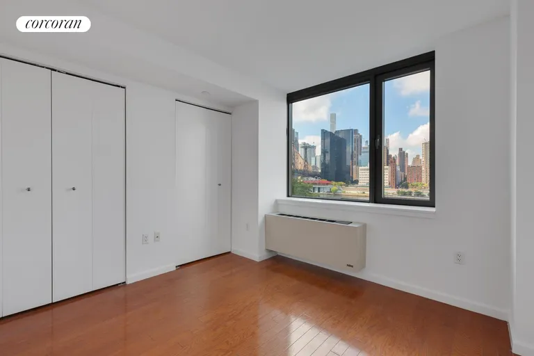 New York City Real Estate | View 425 Main Street, 7F | room 5 | View 6