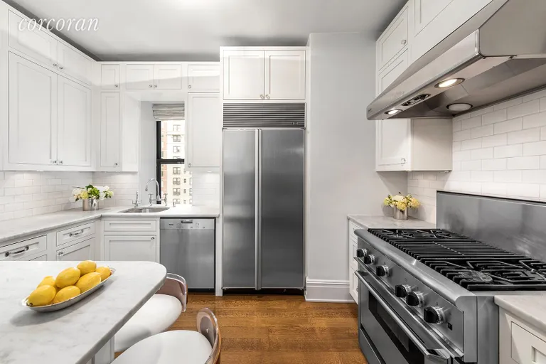 New York City Real Estate | View 176 West 87th Street, 7F | room 1 | View 2