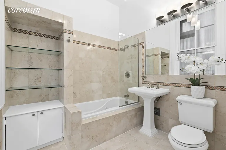 New York City Real Estate | View 11 Mercer Street, 3A | En suite Bathroom | View 15