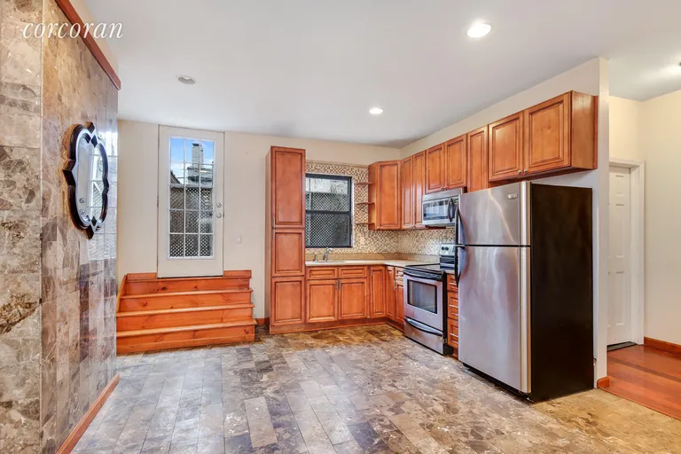 New York City Real Estate | View 14 Whitwell Place | room 2 | View 3