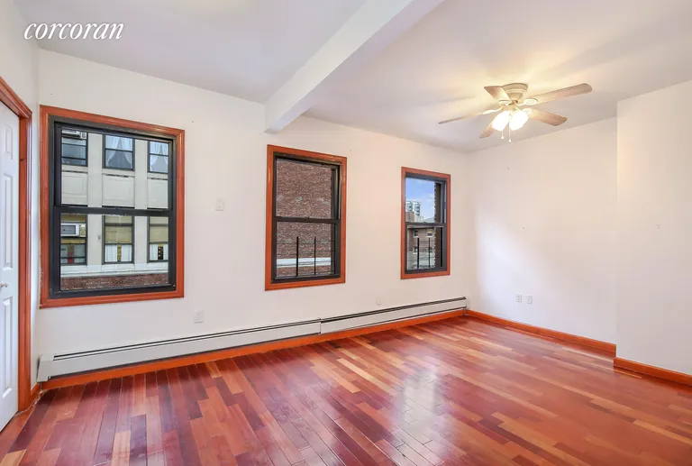 New York City Real Estate | View 14 Whitwell Place | room 3 | View 4