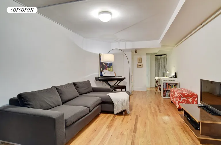 New York City Real Estate | View 705 Carroll Street, 1R | 2 Beds, 1 Bath | View 1