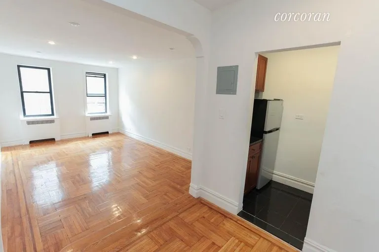 New York City Real Estate | View 333 West 56th Street, 5D | 1 Bath | View 1