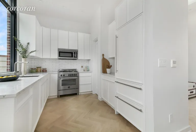 New York City Real Estate | View 321 Manhattan Avenue, 1 | Kitchen | View 2