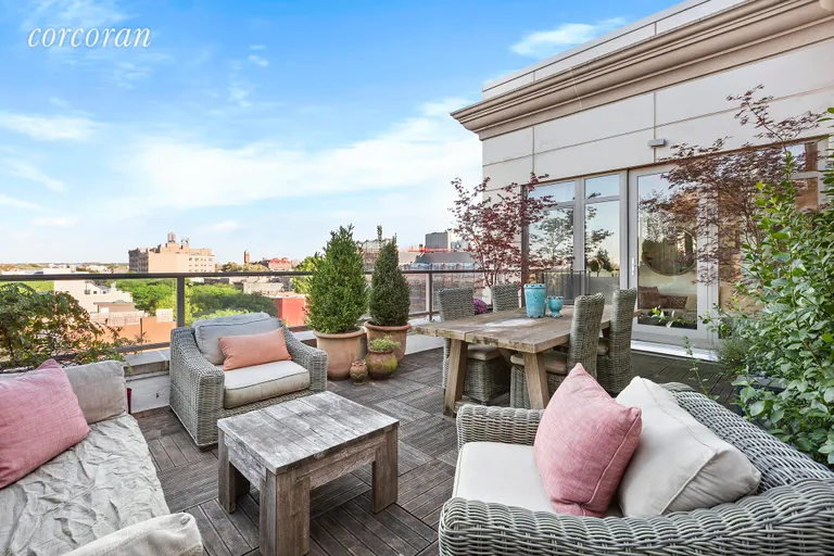 New York City Real Estate | View 315 Gates Avenue, 6B | Penthouse living at it's best | View 3