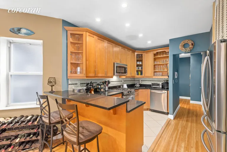 New York City Real Estate | View 406 East 73rd Street, PH5F | Open Kitchen | View 4