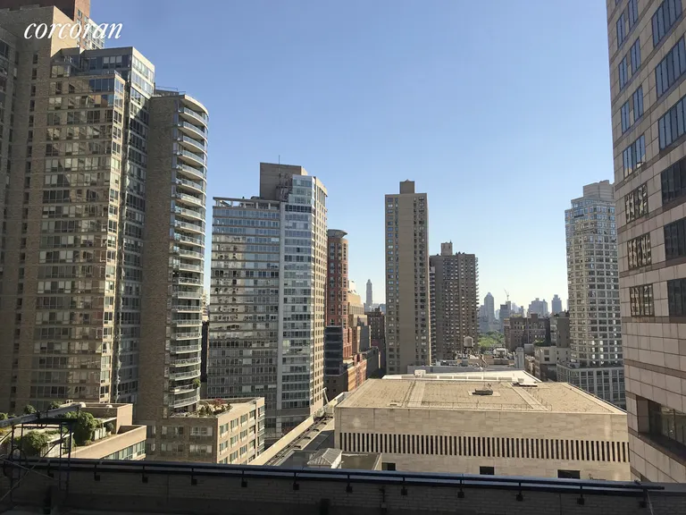 New York City Real Estate | View 160 West 66th Street, 17F | room 4 | View 5