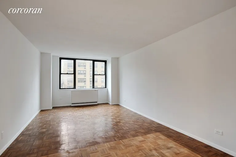 New York City Real Estate | View 201 East 17th Street, 6E | room 1 | View 2