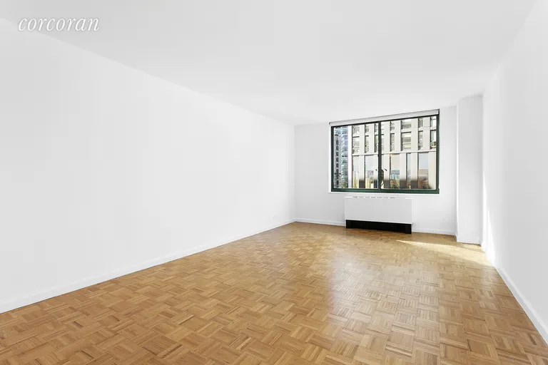 New York City Real Estate | View 275 Greenwich Street, 4DS | room 5 | View 6