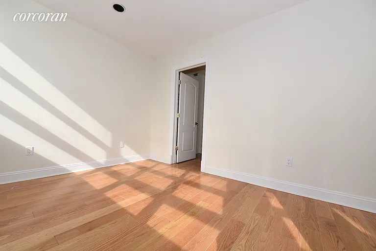 New York City Real Estate | View 19-19 24th Avenue, R213 | room 4 | View 5