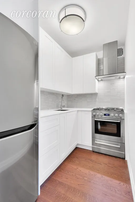 New York City Real Estate | View 120 East 90th Street, 8F | room 2 | View 3