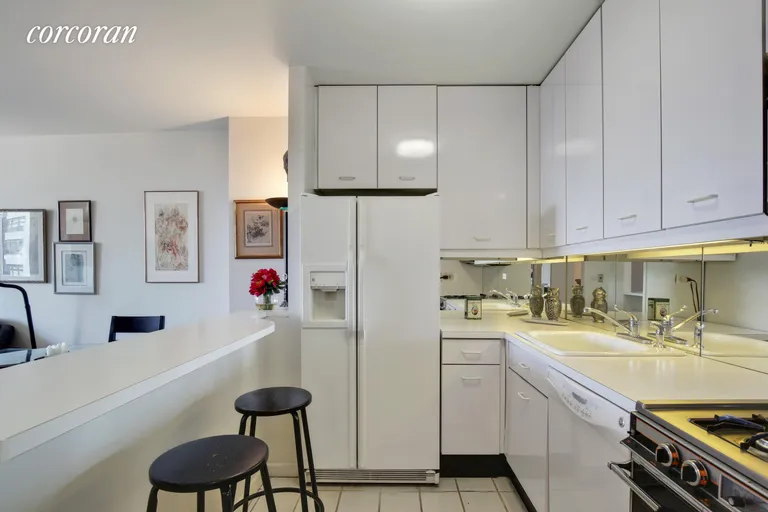 New York City Real Estate | View 255 East 49th Street, 17C | room 3 | View 4
