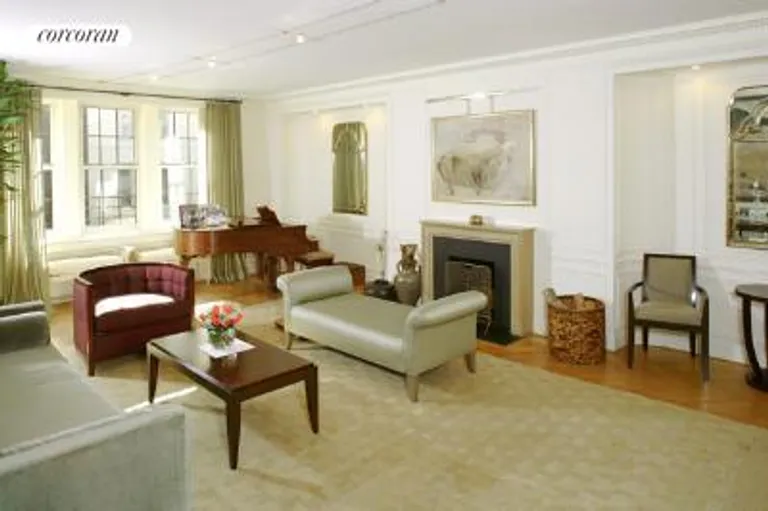 New York City Real Estate | View 888 Park Avenue, 4B | 4 Beds, 3 Baths | View 1