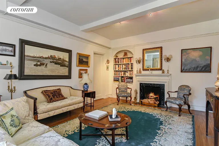New York City Real Estate | View 77 Park Avenue, 7G | Living Room | View 2