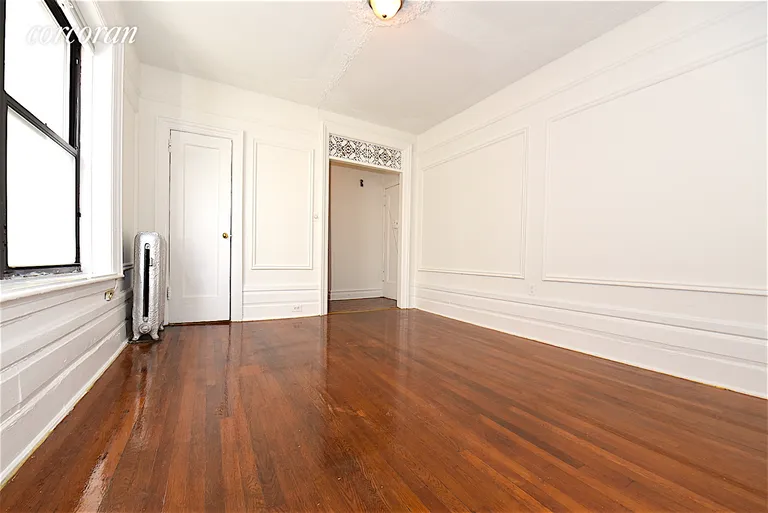 New York City Real Estate | View 30-86 32nd Street, 17 | room 2 | View 3
