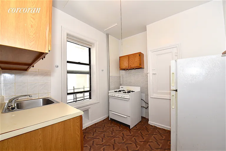 New York City Real Estate | View 30-86 32nd Street, 17 | room 5 | View 6