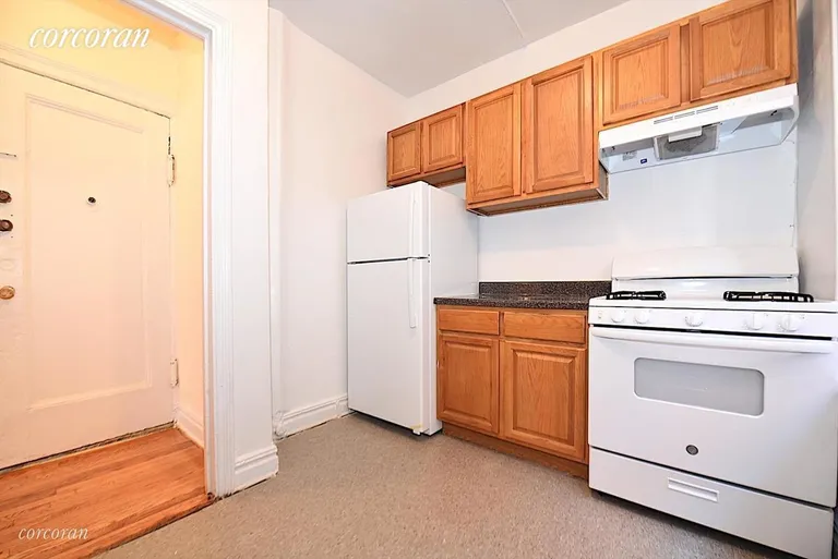 New York City Real Estate | View 25-20 42nd Street, C5 | room 7 | View 8