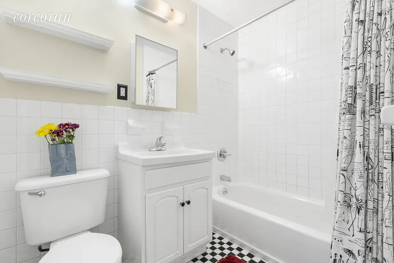 New York City Real Estate | View 522 West 149th Street, 2B | Bathroom | View 5