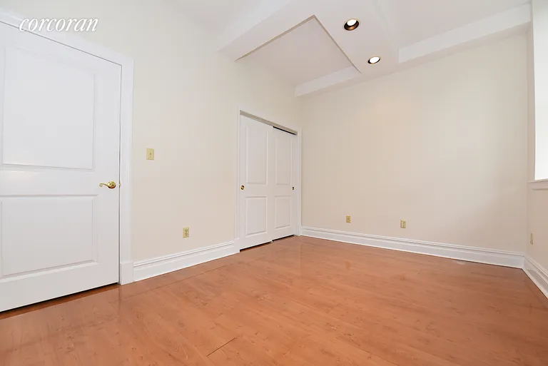 New York City Real Estate | View 45-02 Ditmars Boulevard, 216 | room 6 | View 7