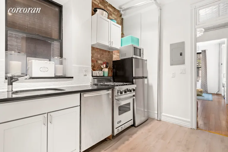 New York City Real Estate | View 254 East 7th Street, 4 | room 2 | View 3