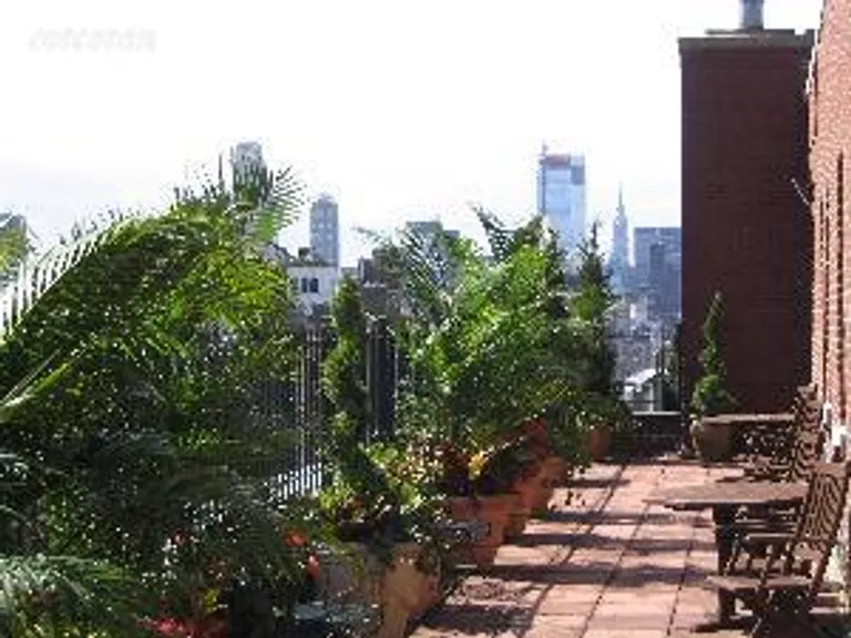 New York City Real Estate | View 1070 Park Avenue, PHE | room 2 | View 3