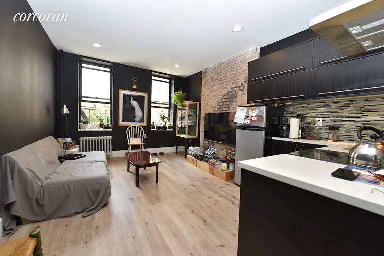 New York City Real Estate | View 301 East 95th Street, 1B | room 2 | View 3