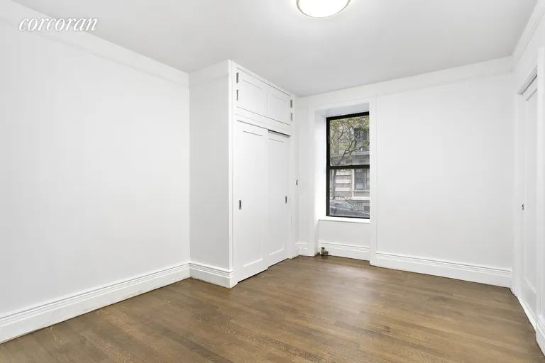 New York City Real Estate | View 250 Riverside Drive, 1 | room 3 | View 4