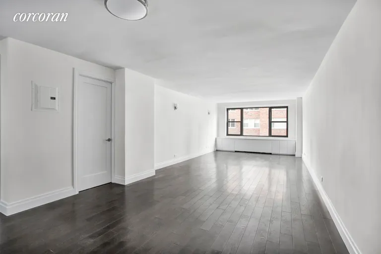 New York City Real Estate | View 196 East 75th Street, 9A | room 1 | View 2