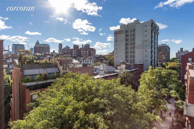 New York City Real Estate | View 160 Columbia Heights, 7AH | room 5 | View 6