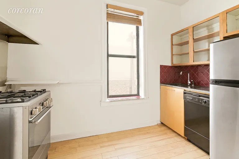 New York City Real Estate | View 557 4th Street, 4R | room 5 | View 6