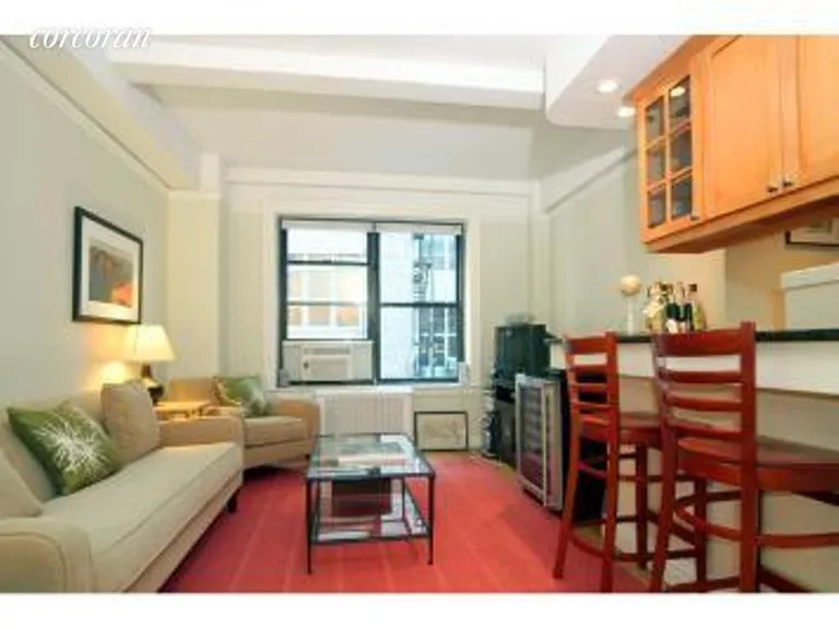 New York City Real Estate | View 60 West 68th Street, 3E | room 1 | View 2