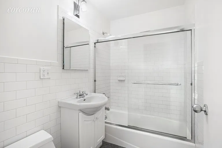 New York City Real Estate | View 38 West 71st Street, 5R | room 3 | View 4