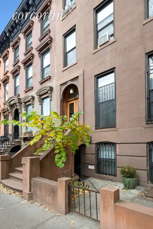 New York City Real Estate | View 181 Dekalb Avenue, A1/A2 | Classic Fort Greene  Brownstone | View 10