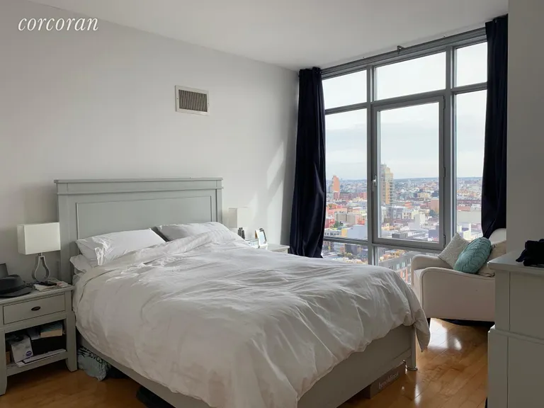 New York City Real Estate | View 1 NORTHSIDE PIERS, 17H | room 3 | View 4