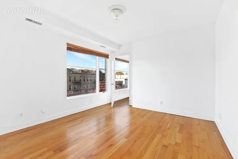 New York City Real Estate | View 10 Slocum Place, 3E | room 11 | View 12