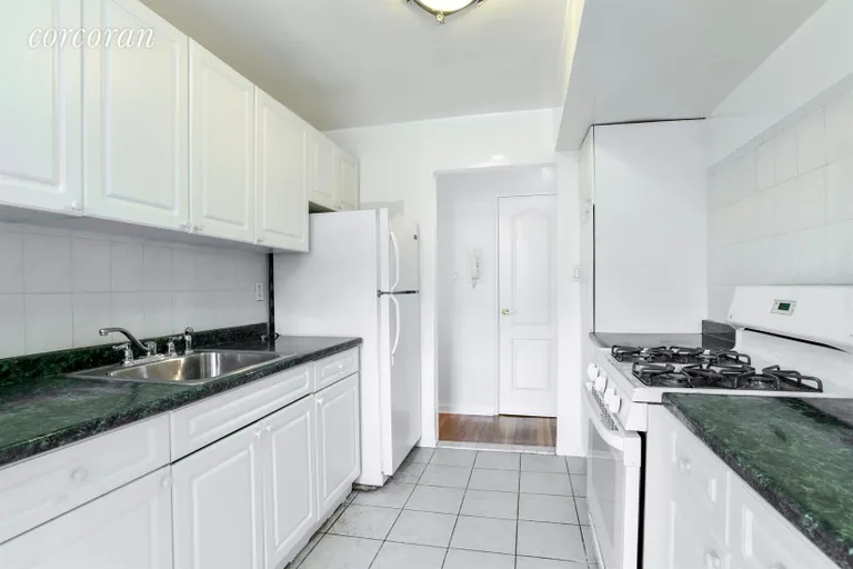New York City Real Estate | View 30 Bay 29th Street, 2R | Kitchen | View 3