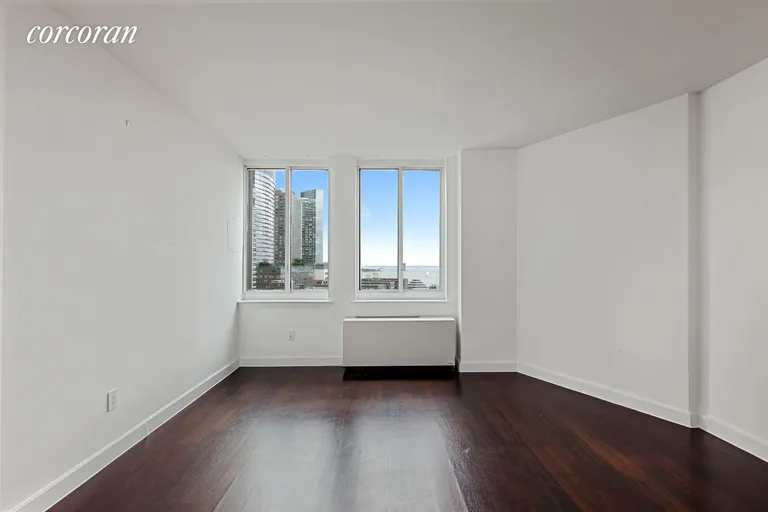 New York City Real Estate | View 333 Rector Place, PH2S | King-sized bedroom with walk-in-closet  | View 7