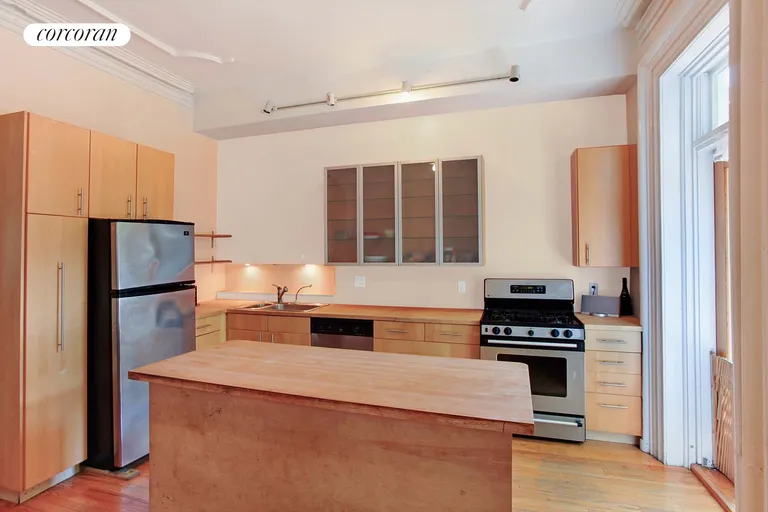New York City Real Estate | View 404 Dean Street, 1 | Crisp kitchen w/ dishwasher | View 3