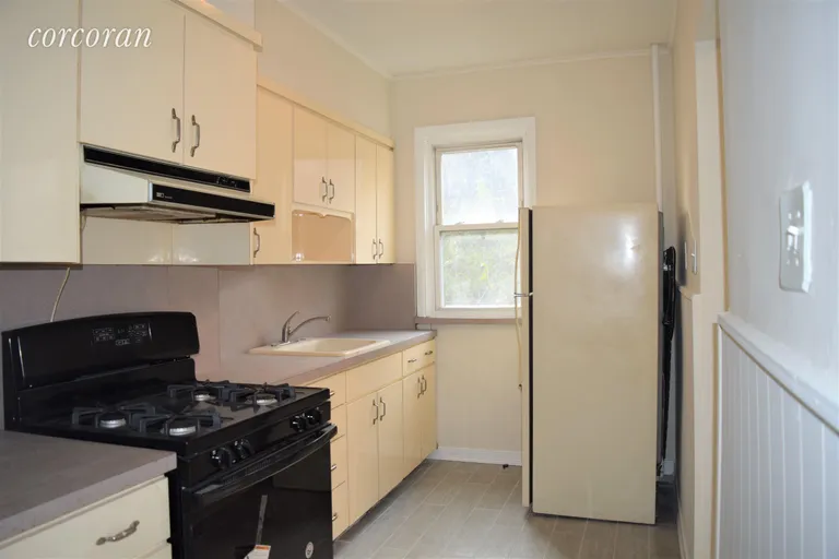New York City Real Estate | View 29 North Henry Street, 1 | room 3 | View 4