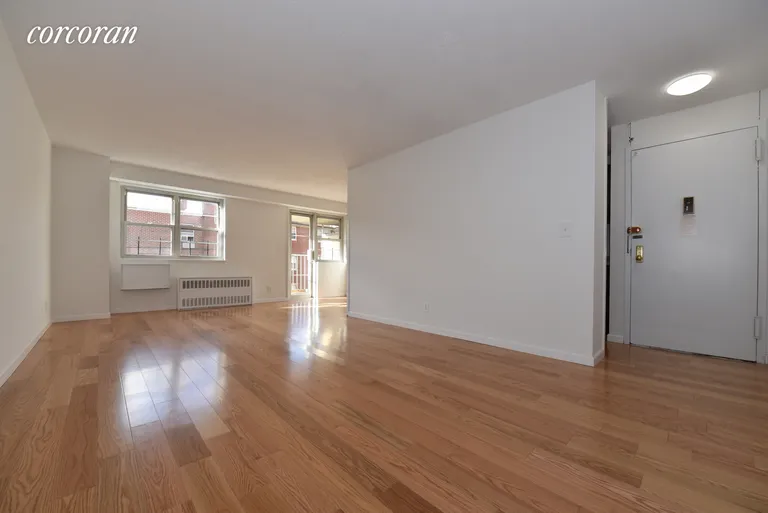 New York City Real Estate | View 47-50 59th Street, 5J | room 4 | View 5