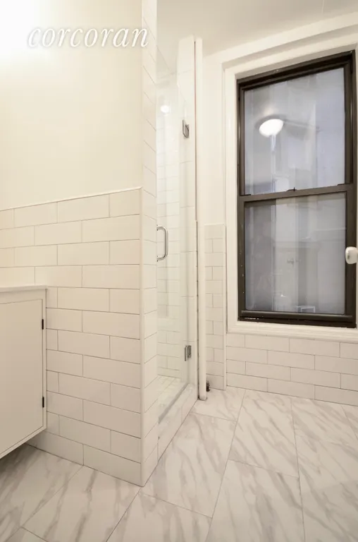 New York City Real Estate | View 206 Thompson Street, 9 | room 5 | View 6